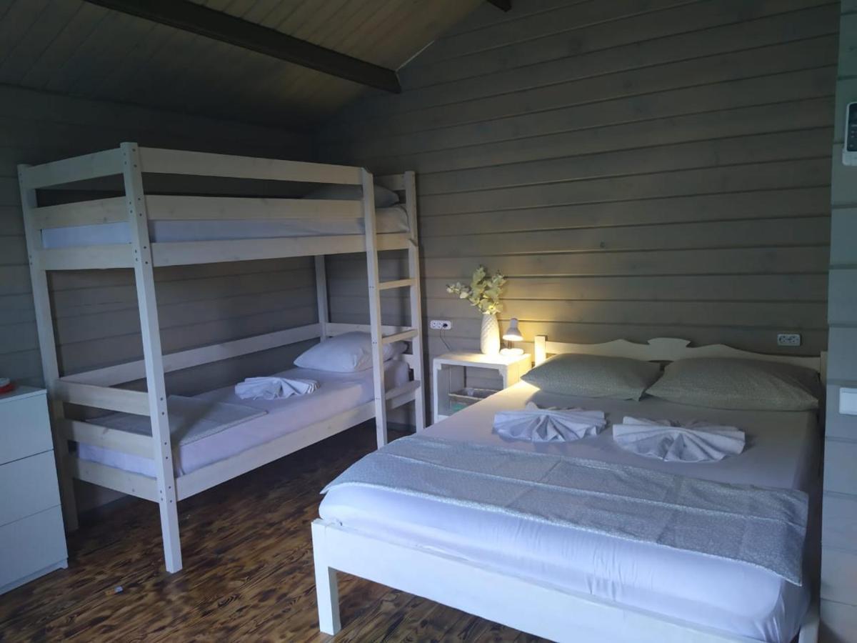 Guest House Lev Pitsunda Eksteriør billede